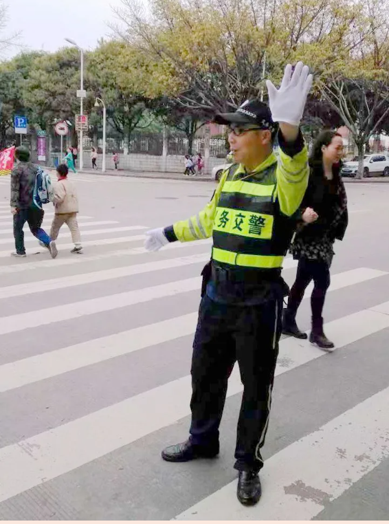 管家婆期期四肖四码中特管家